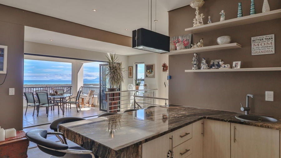 3 Bedroom Property for Sale in Heldervue Western Cape